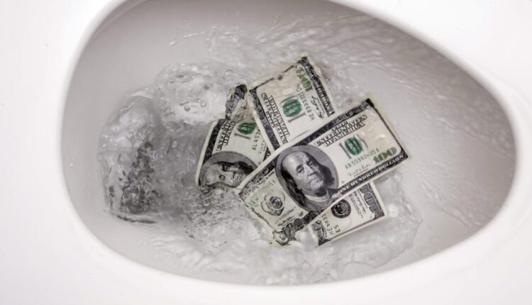 почему происходит слив первого депозита