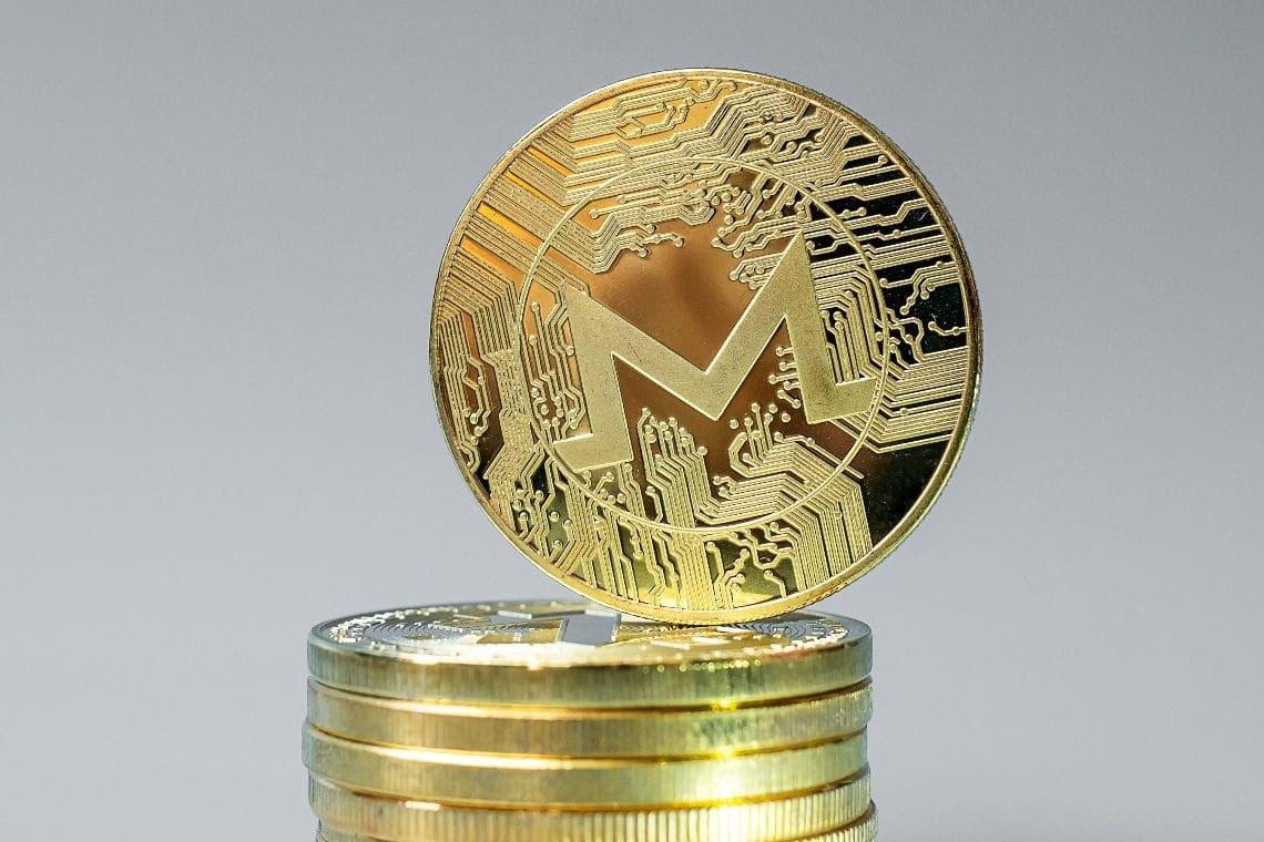 Какие трудности испытывает XMR?